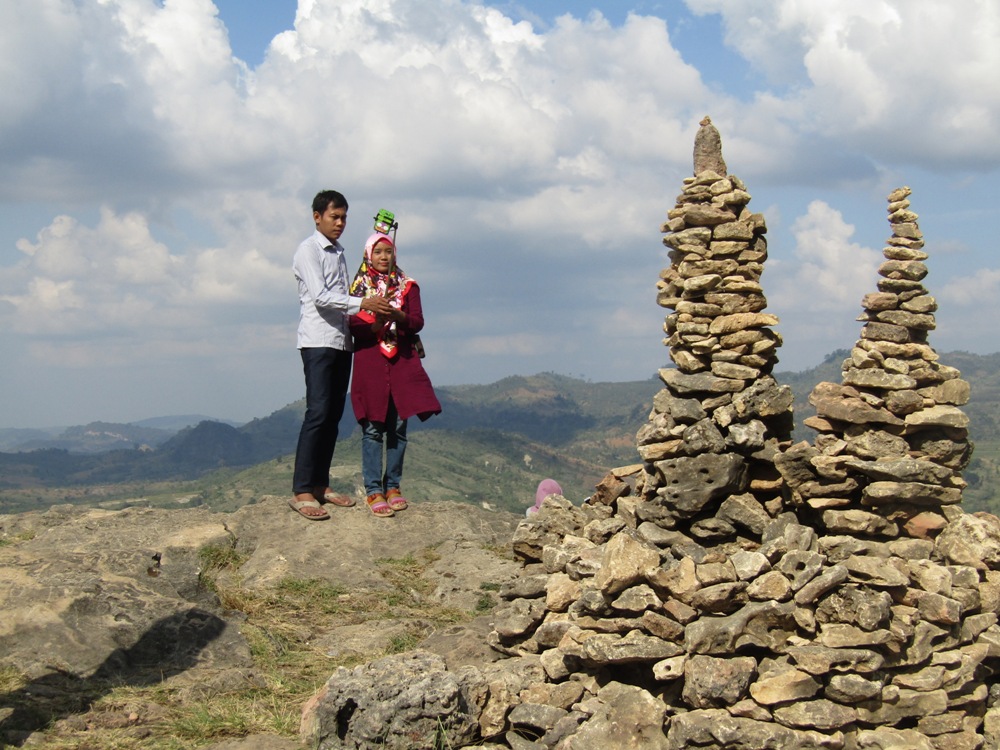 Bukit cinta atas angin.