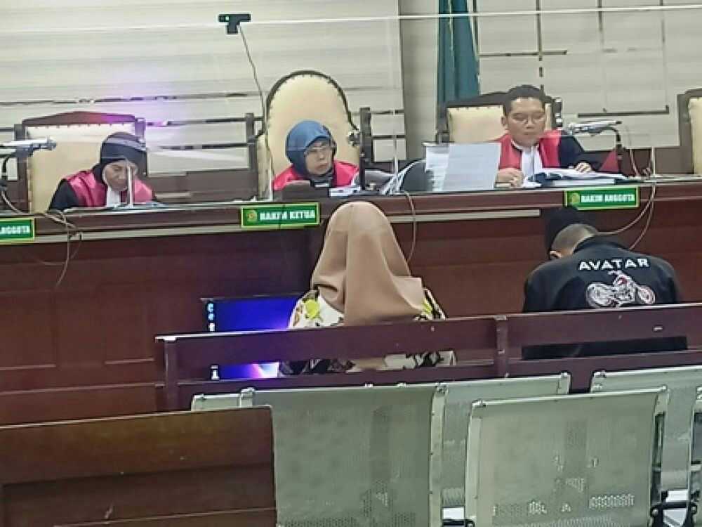 Sidang korupsi BOS SMPN 6 Bojonegoro.