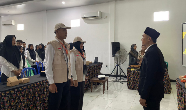 FOTO PANWASCAM : Para Pengawas TPS di Kecamatan Temayang, Kabupaten Bojonegoro saat dilantik Senin (22/1) lalu.