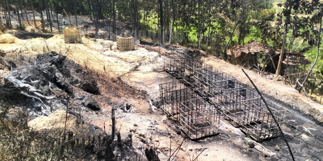 Tempat yang diduga penimbunan minyak mentah ilegal di Blora ludes terbakar.