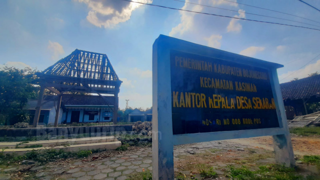 Bangunan Balai Desa Sekaran, Kecamatan Kasiman, Kabupaten Bojonegoro, yang mangkrak bertahun - tahun hingga kini belum dibangun.