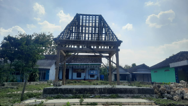 Balai Desa Sekaran.