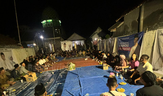 Relawan Setyo Wahono dungo bareng.