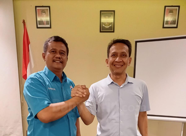 Ketua DPD Partai Gelora Bojonegoro, H. Saekun (kiri) bersama Bacabup Setyo Wahono.(ist)