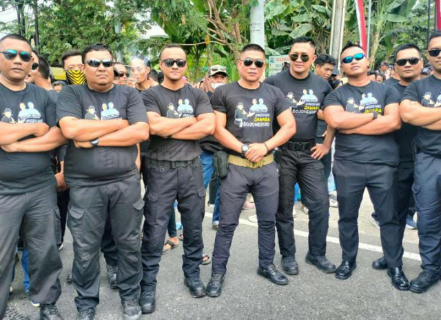 Kelompok pesilat Jawara Bojonegoro ikut serta pengamanan secara sukarela.