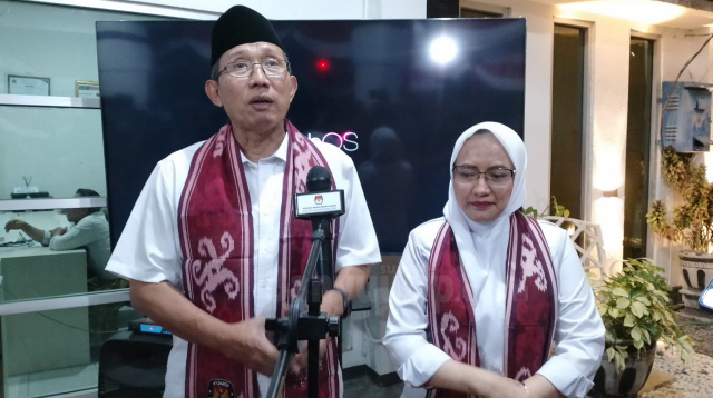 Teguh-Farida.