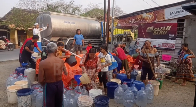 Hadi bantu air bersih