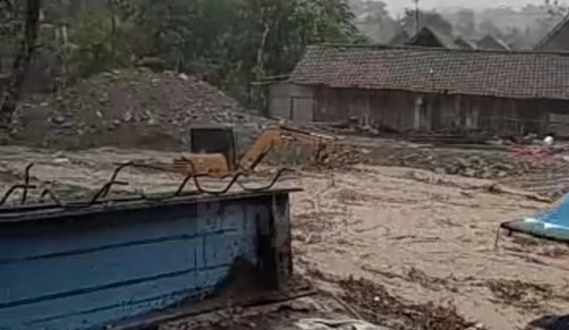 Banjir bandang Sekar