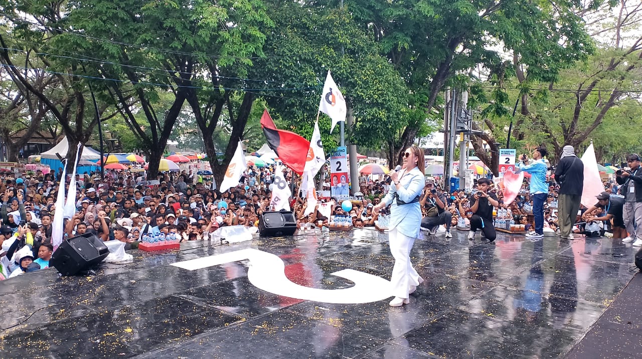 Kampanye akbar wahono-Nurul.