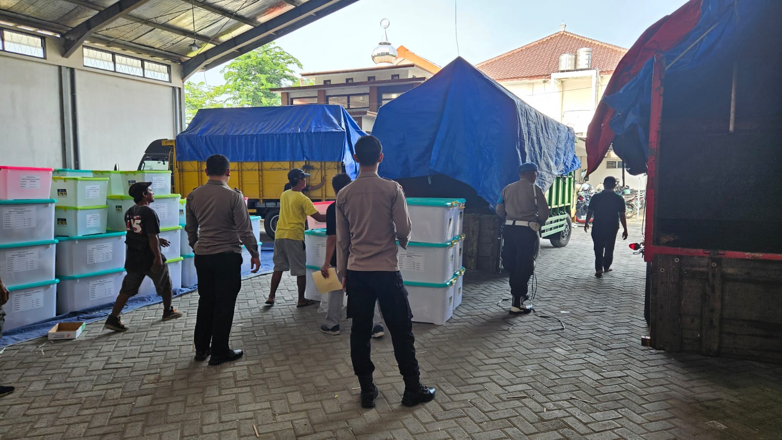 Logistik Pilkada.