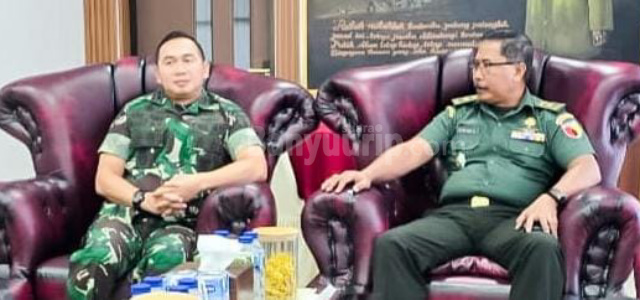 Dandim 0813 Bojonegoro, Letkol Czi Arief Rochman Hakim, SE., MM. bersama Kasdim Mayor Inf Bambang Riyanto.