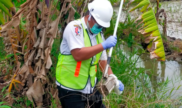 DLH ambil sampel air