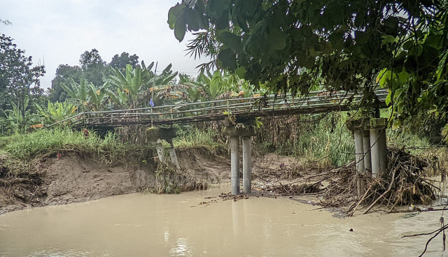 Jembatan Ngrejeng-Mojodelik.