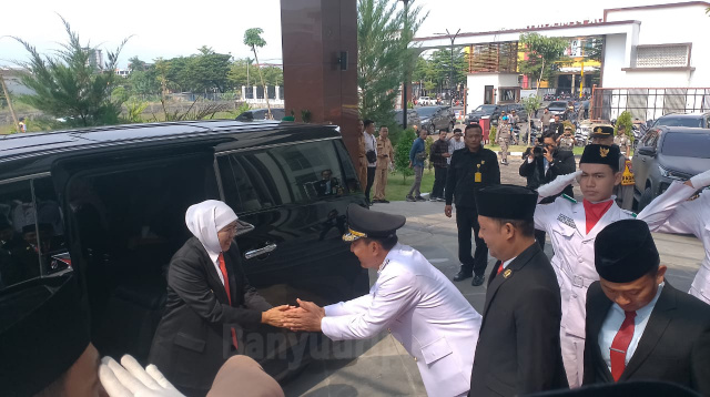 Bupati Setyo Wahono sambut Gubernur Khofifah