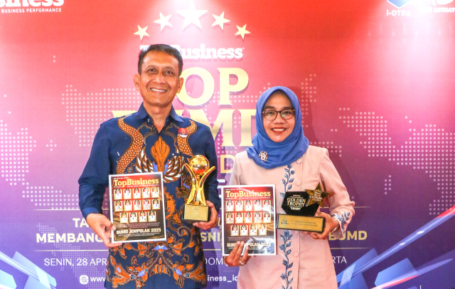 Bupati Setyo Wahono dan istri Cantika Wahono