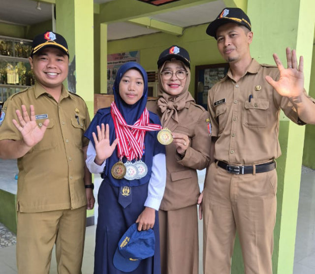 Siswi SMPN 5 Bojonegoro, Sahgita Tohir.