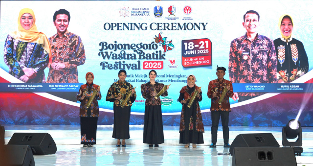 Festival Wastra Batik 2025 di Bojonegoro.