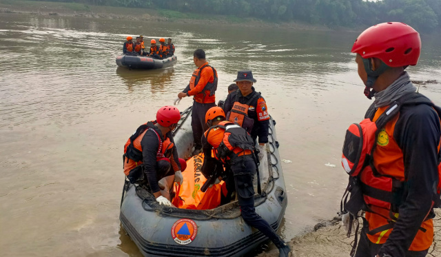 Korban tenggelam di Bengawan Solo