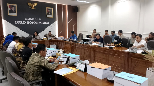 Rapat kerja komisi B dengan BUMD Bojonegoro