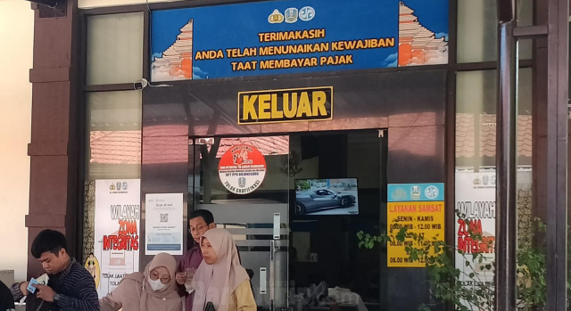 Pemutihan pajak motor