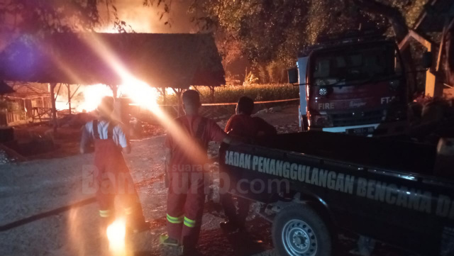 Sumur tradisional terbakar