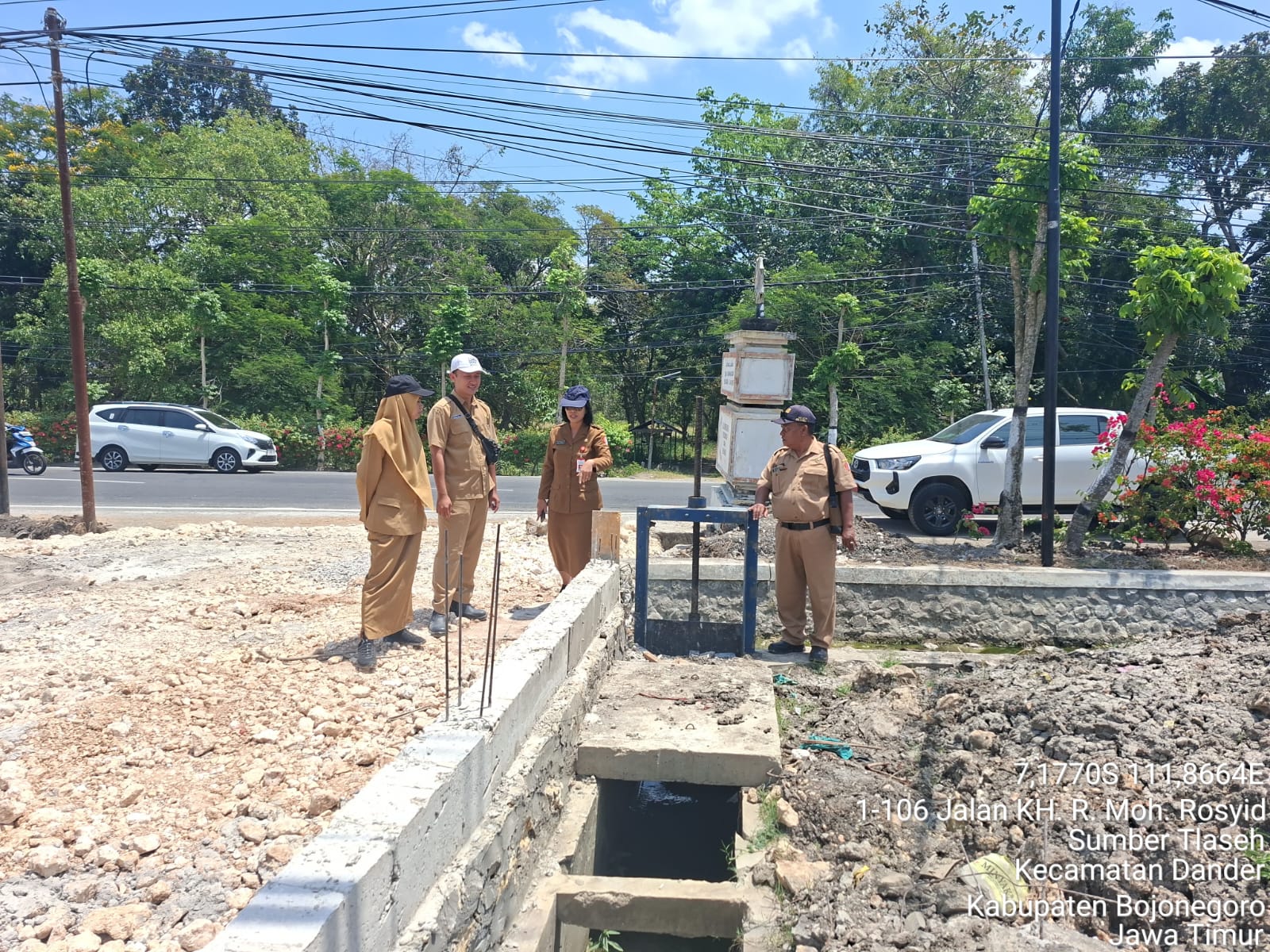 Stren pengairan digunakan SPBU.