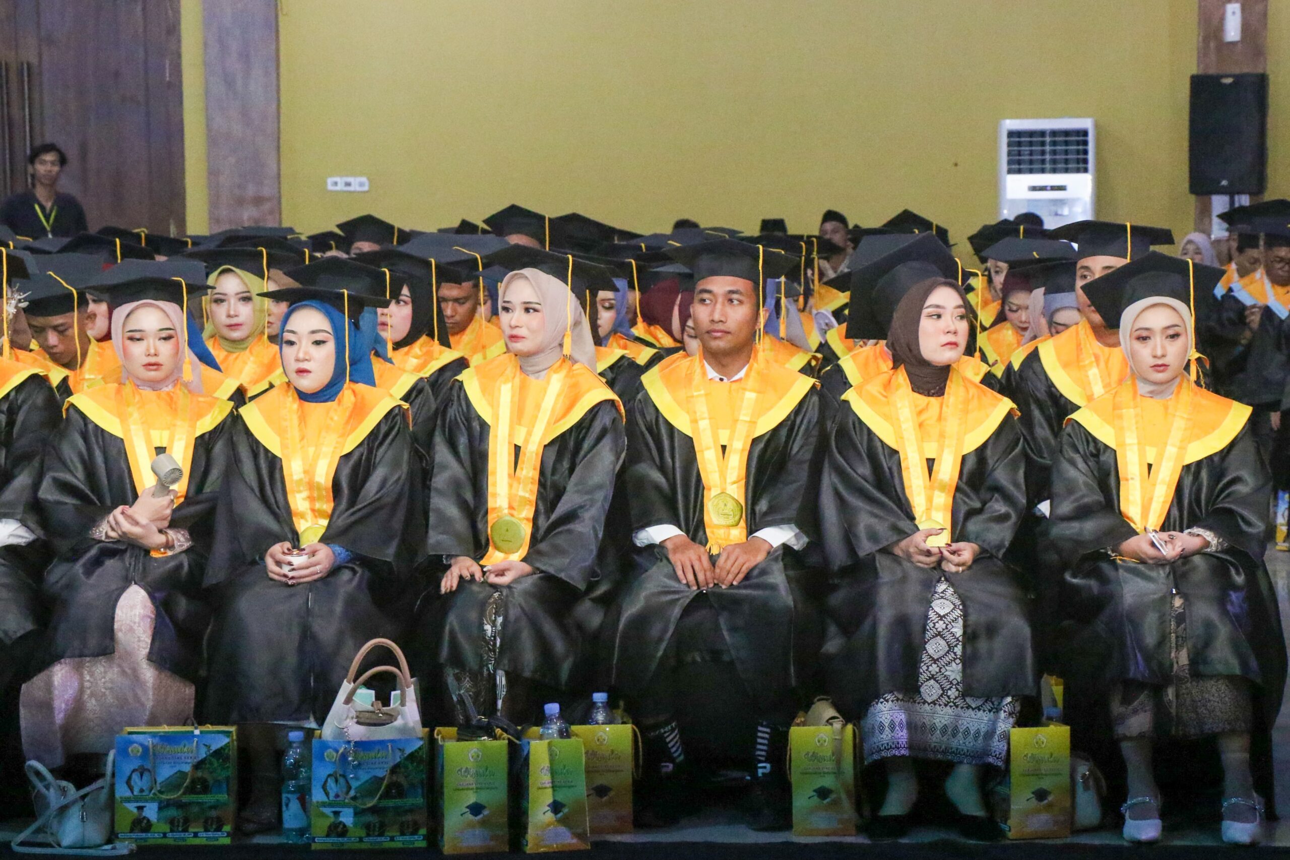 Wisuda Unigoro.