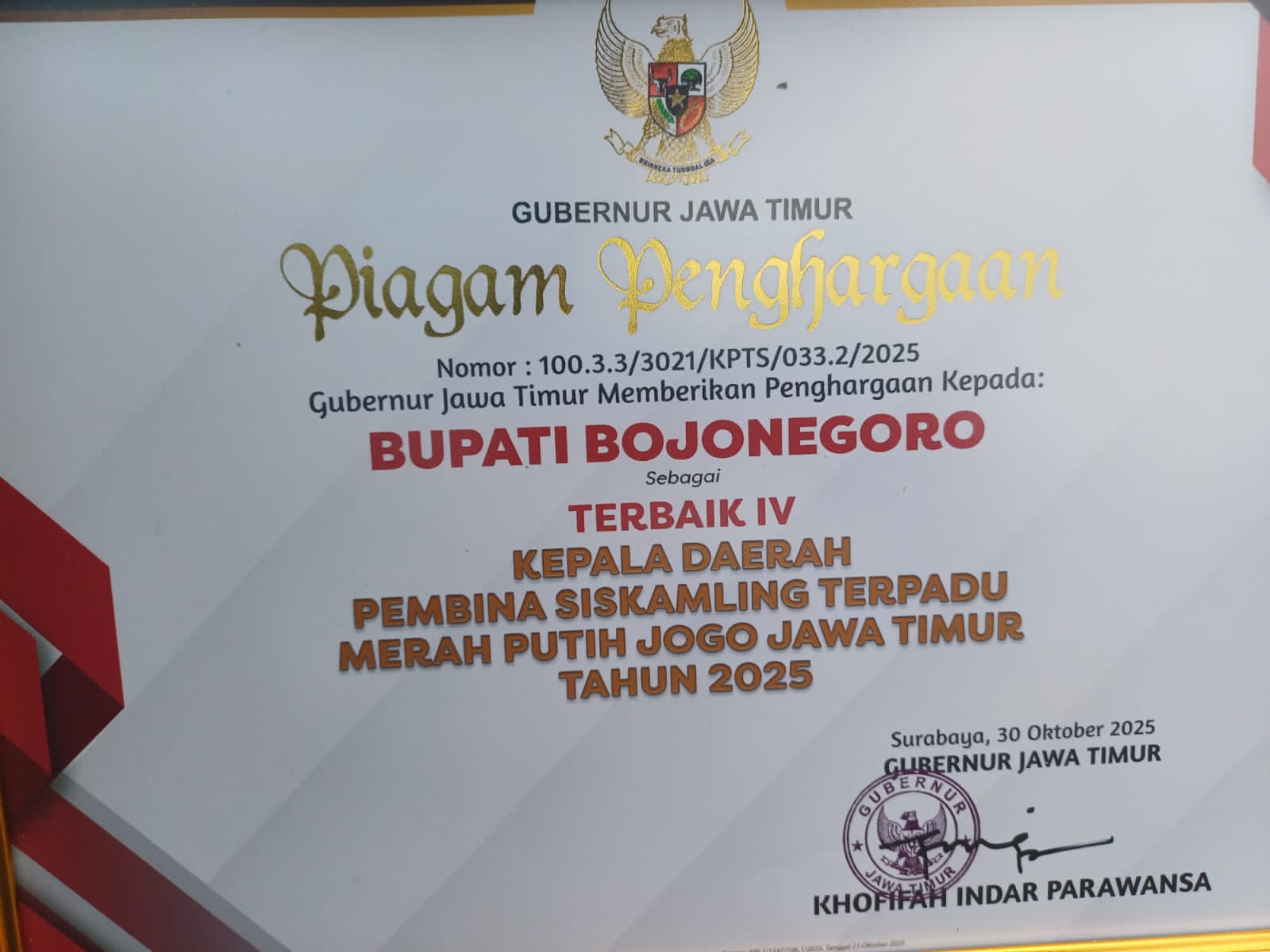 Penghargaan lomba Siskampling.