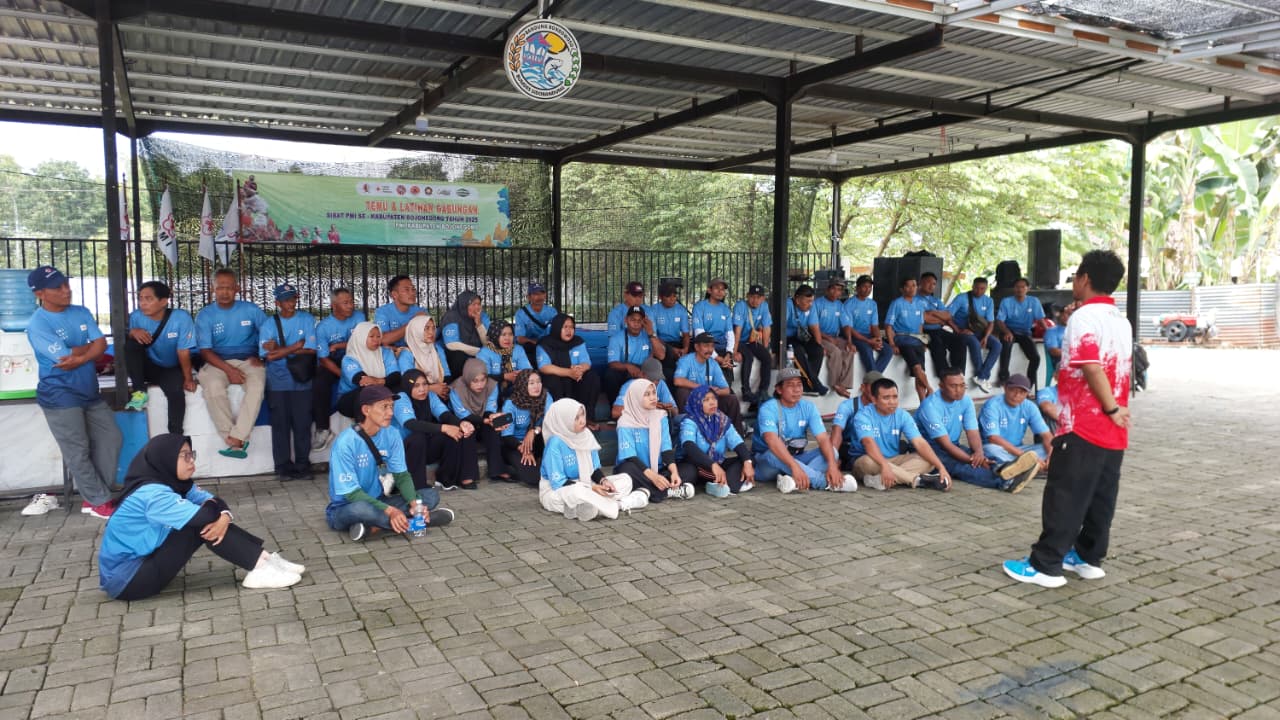 Relawan PMI Bojonegoro.