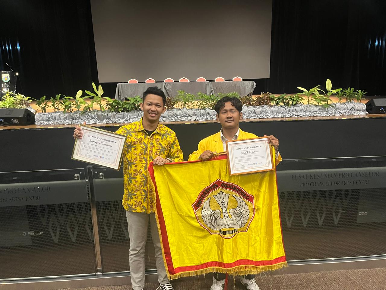Mahasiswa Unigoro.