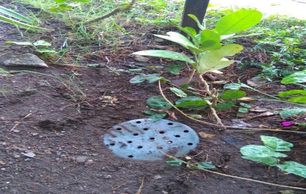 Lubang resapan biopori.