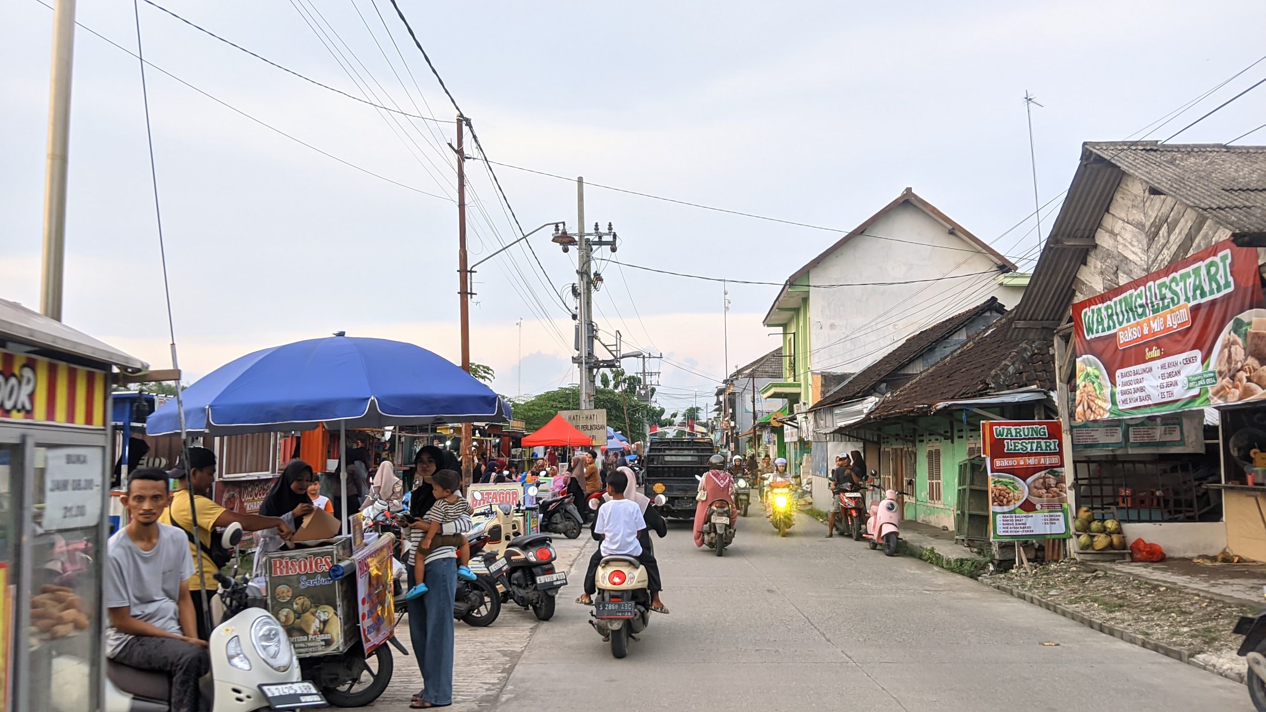 Ngabuburit.