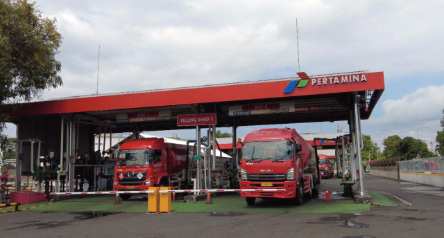 Truk pengangkut BBM