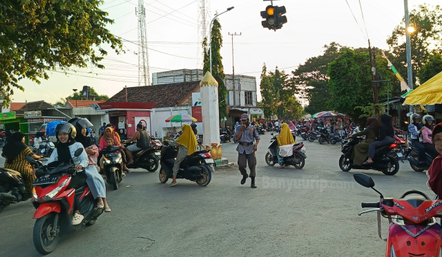 Ngabuburit di Ngasem