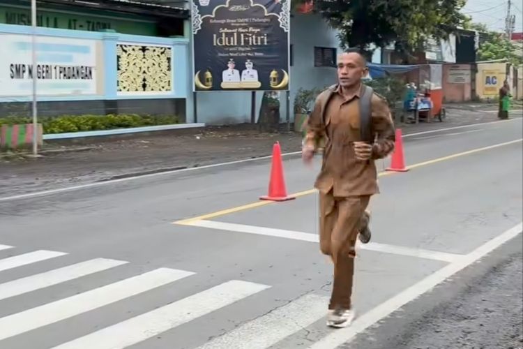 Guru bojonegoro viral.