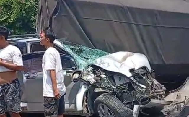 Laka lantas di flyover