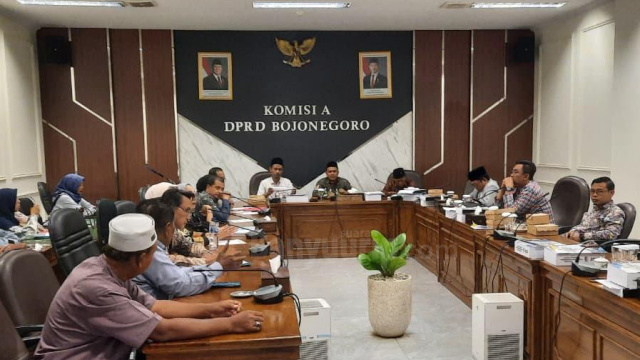Rapat komisi A DPRD Bojonegoro