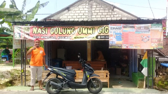 Nasi Gulung Wonocolo.
