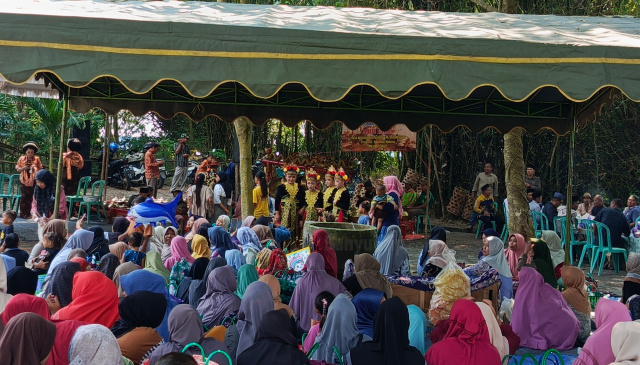 Sedekah bumi Sendang Gempol Begadon