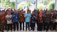 Jagong gayeng di Purwosari. Jagong gayeng di Purwosari.