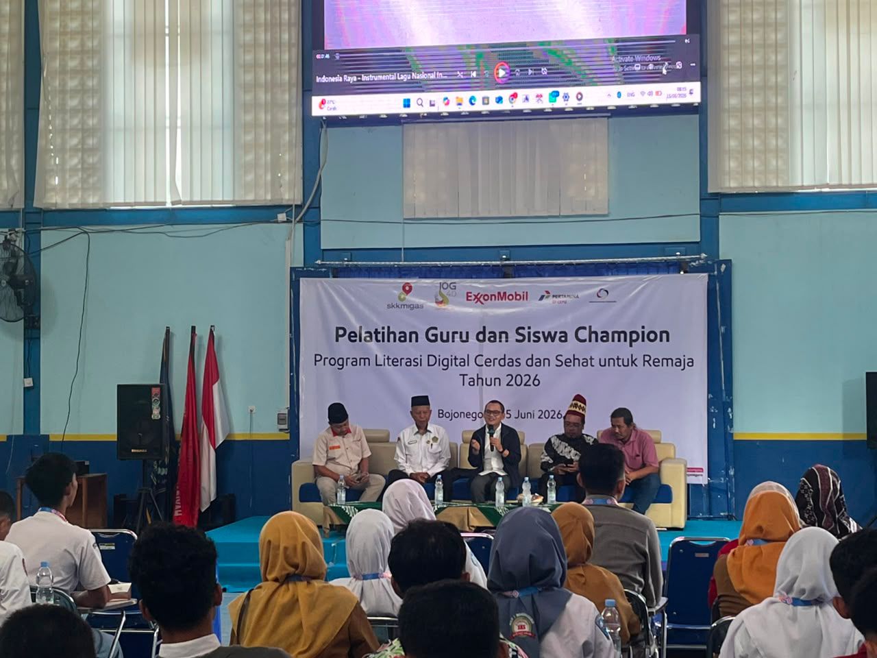 Pelatihan literasi digital EMCL.