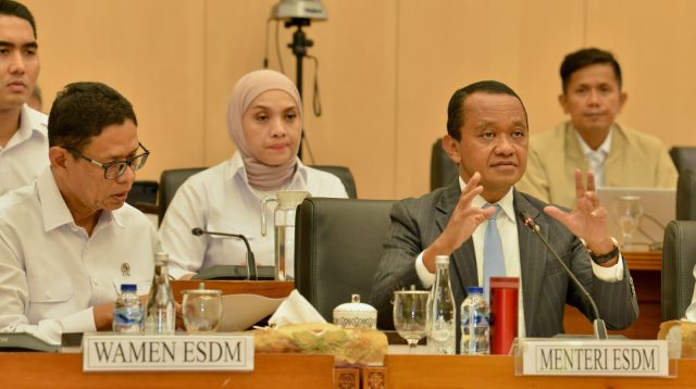 Kompor dan motor listrik.