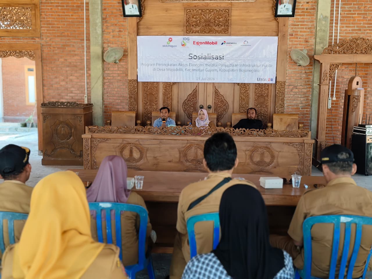 Sosialisasi infrastruktur publik.