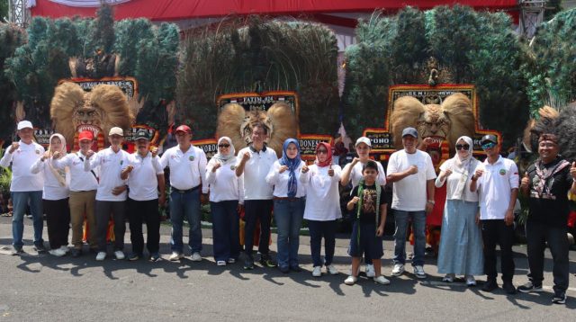 Pawai pembangunan Blora