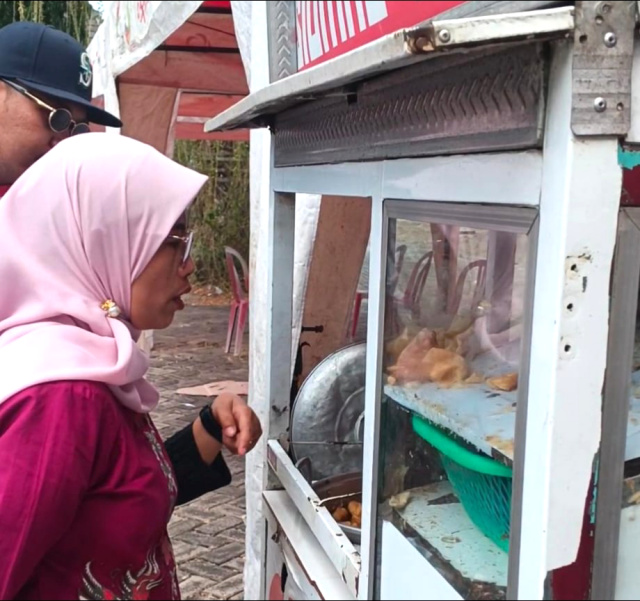 Camat Gayam Erna Zulaikah
