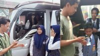 Angkutan pelajar gratis.