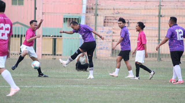 Sepak bola bersama