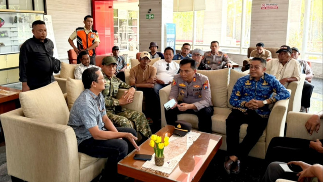 Demo warga Desa Socorejo, Tuban