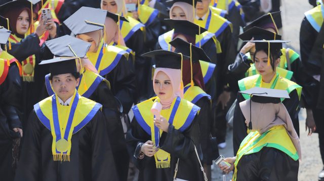 Wisuda Unigoro.